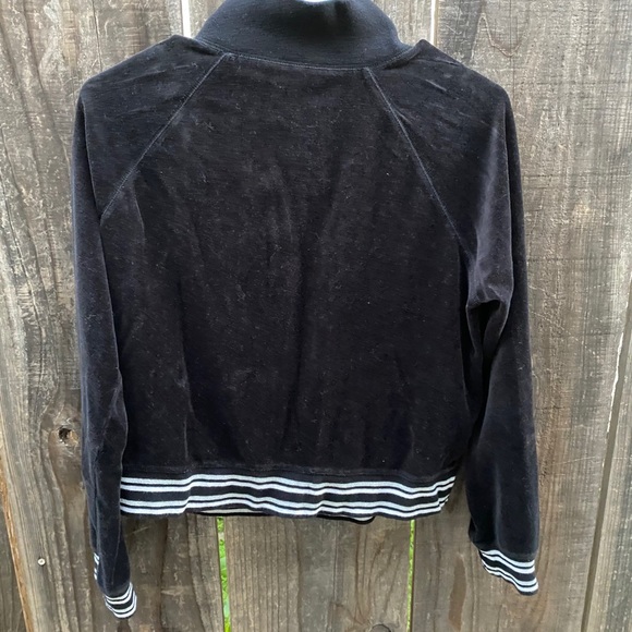 Victoria’s Secret velour crop pullover - Picture 5 of 5